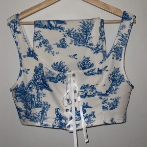 2 piece  - Såå himla fina   Var för små för mig därför säljer jag dem. Storlek L.  Kan frakta 💞