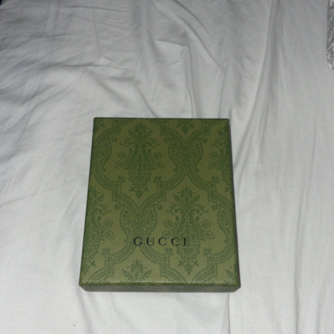 Gucci  - 90