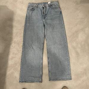 Monki Yoko jeans i väldigt bra skicka nästan aldrig använda