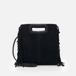 Maje väska - Säljer min majeväskan som är i princip nyskick! Hör gärna av er för mer bilder och prisförslag 💕köpt för 3000 (första bilden är lånad från deras hemsida) 