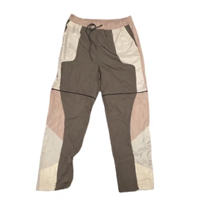 Converse Convertible Trackpants - Meetup in Täby