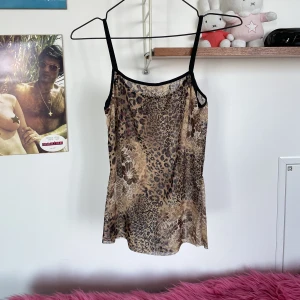 Meshlinne  - Meshlinne i gulligt leopardmönster! 