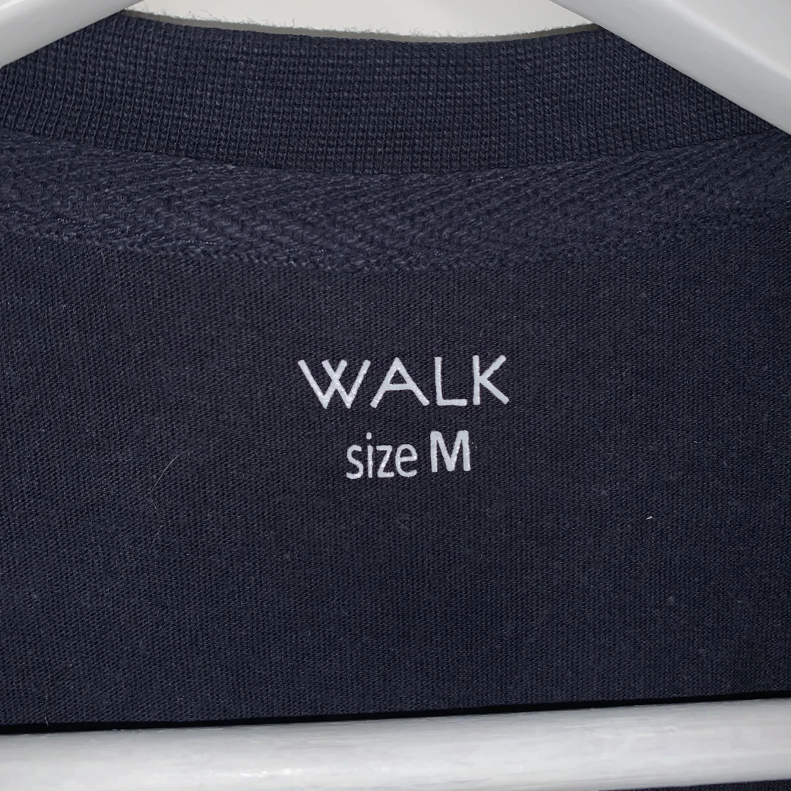 Blå t-shirt med tryck - 91