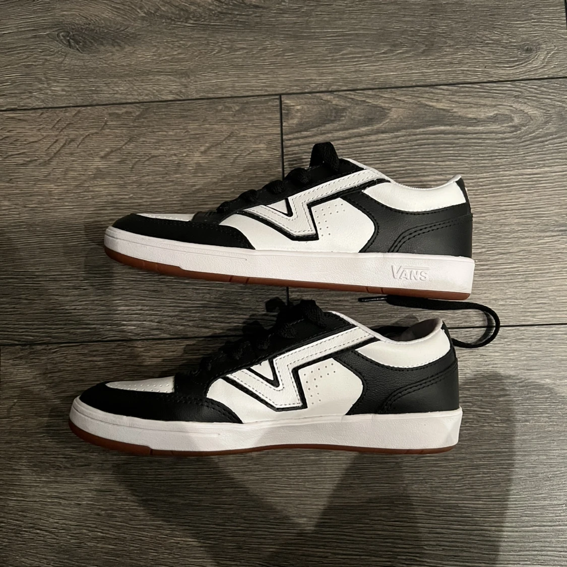 HELT NYA VANS - 90