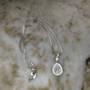 Halsband  - Jättefint diamanthalsband