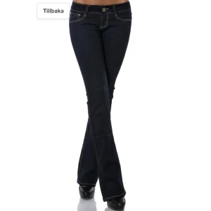 mavi jeans low waist - jeans från mavi i modellen mona, storlek 31/34❤️ använda ett fåtal gånger, säljer för att dom har blivit för små❤️dom är supersnygga och low waist!