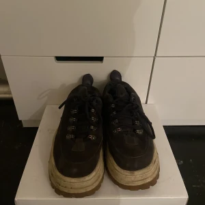 Eytys sonic sneakers - Väl använda men de går att fräscha upp mer!🤝🏻🖤 ord pris ca 2000kr