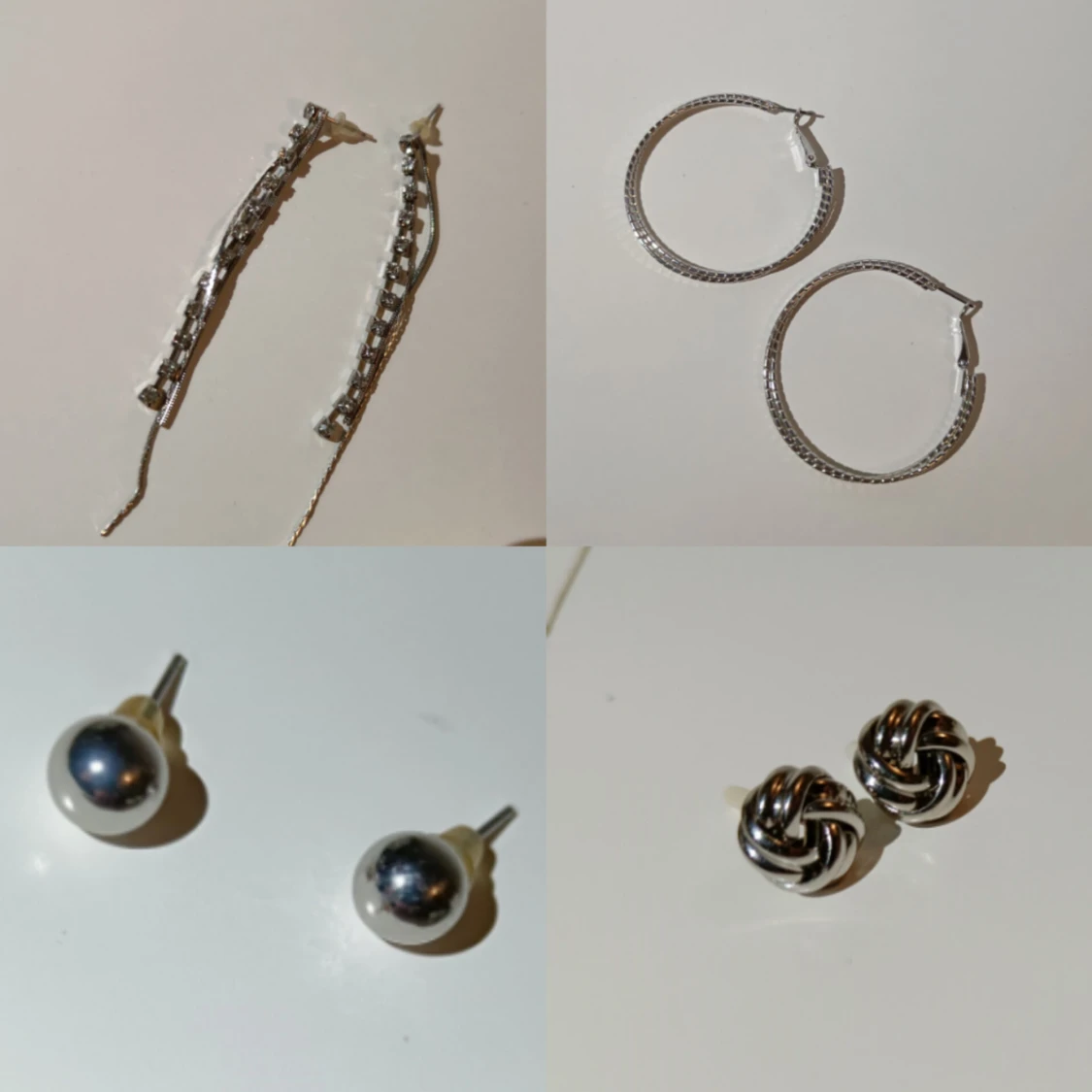 Säljer 4 pack silvriga örhängen! 