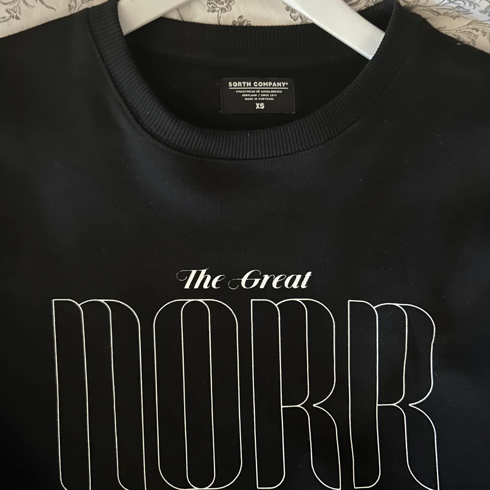 Norrland sweatshirt/ hoodie , fint skick, storlek xs men mer som S/M, 150+frakt. Hoodies.