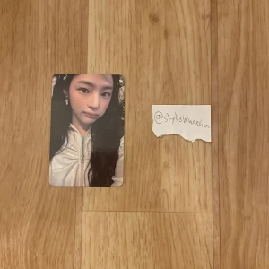 Minji get up photocard - bara swish! tradear inte. 