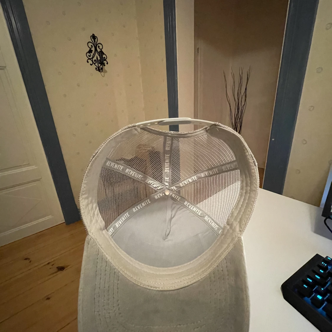 Revenite keps (SUPERB SKICK) - 91