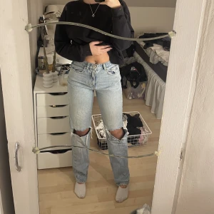 Jeans  - Favvo jeansen säljs pga att dom tyvärr blivit för små😫