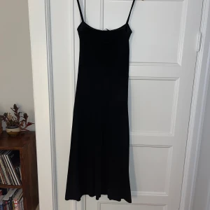 Klänning - Stickad klänning från zara, fin! 