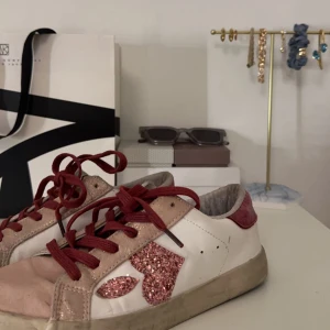 Les temps des cerises💘 - Skor i storlek 37, säljer för 350kr💓