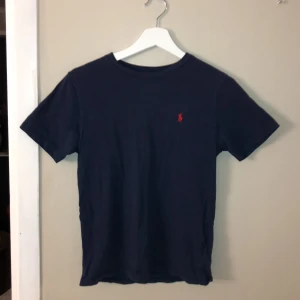 Ralph lauren t-shirt för barn 10-12 - Okej skick, tröjan är för barn 10-12