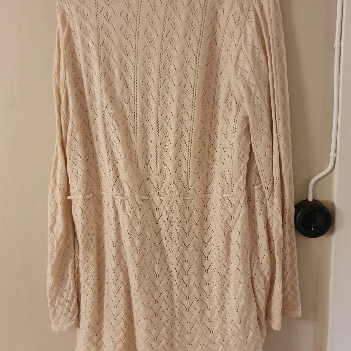 Odd Molly kofta, tunn i en beige färg. - 90