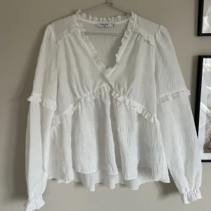 Vit blus - Söt vit blus