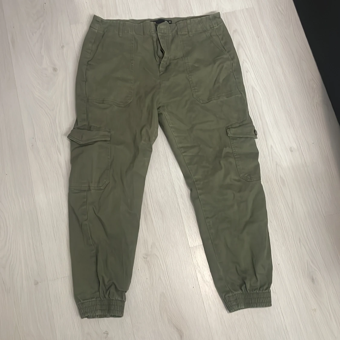  Cargo byxor 