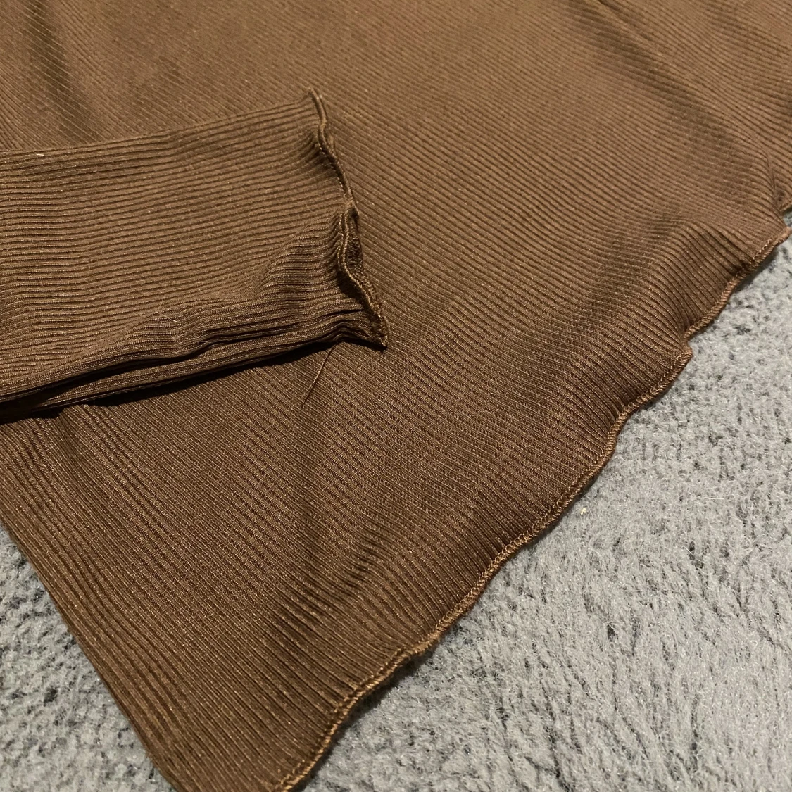 Kaffebrun tröja  - 91