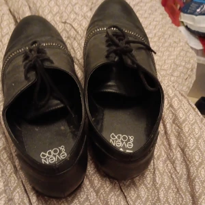 Skor 42 - Mycket bra skick 