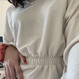 Ginatricot tröja!! - Fin tröja från ginatricot i mycket gott skick!! kan alltid skicka fler bilder och pris kan förhandlas 🤍