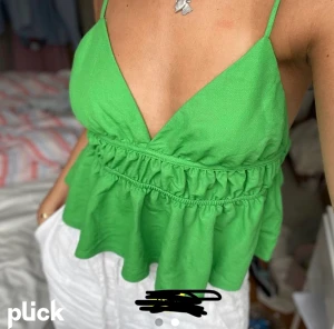 Blus - Superfin blus från zara. Köpt här på plick så lånade bilder💗