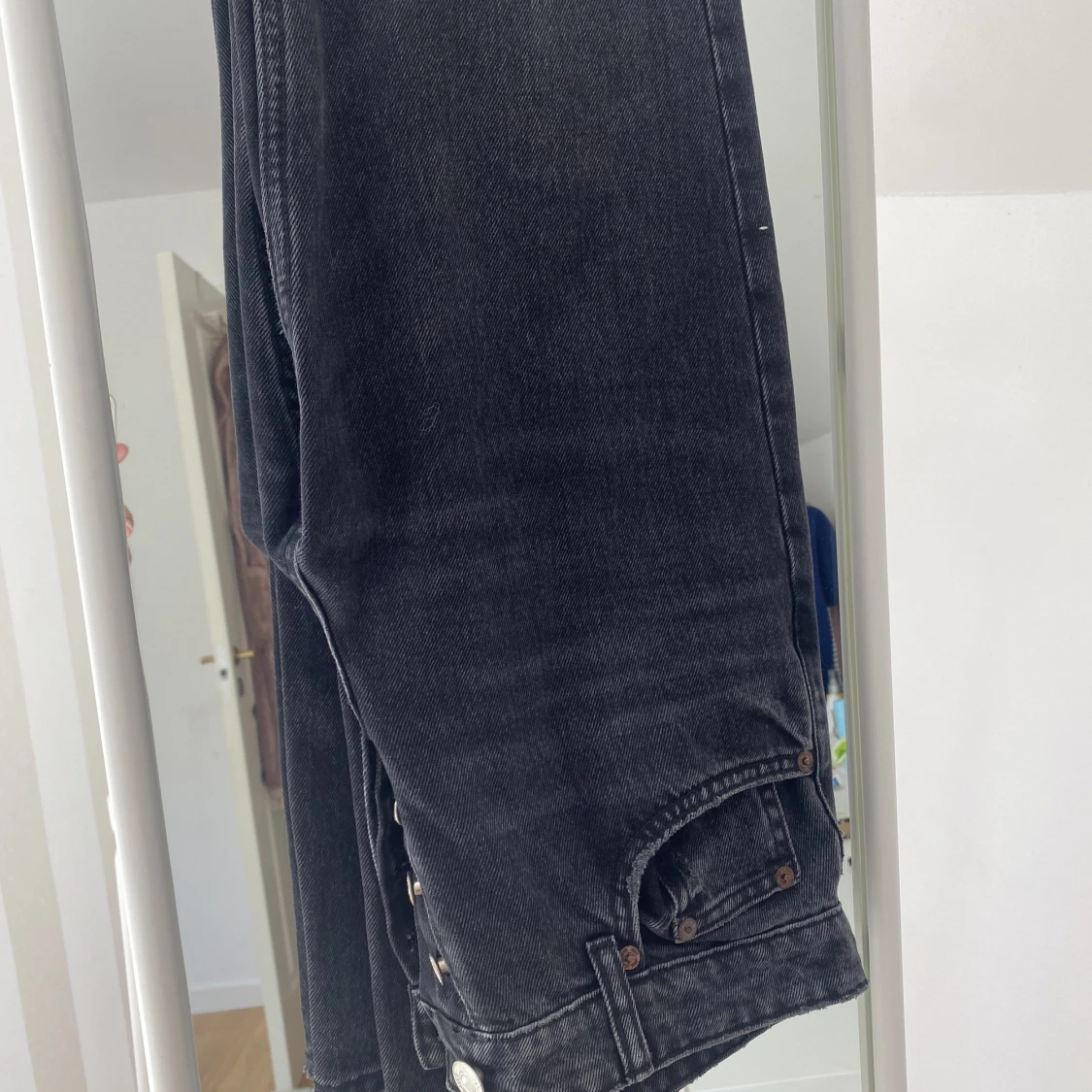 Svarta mid rise jeans - 90