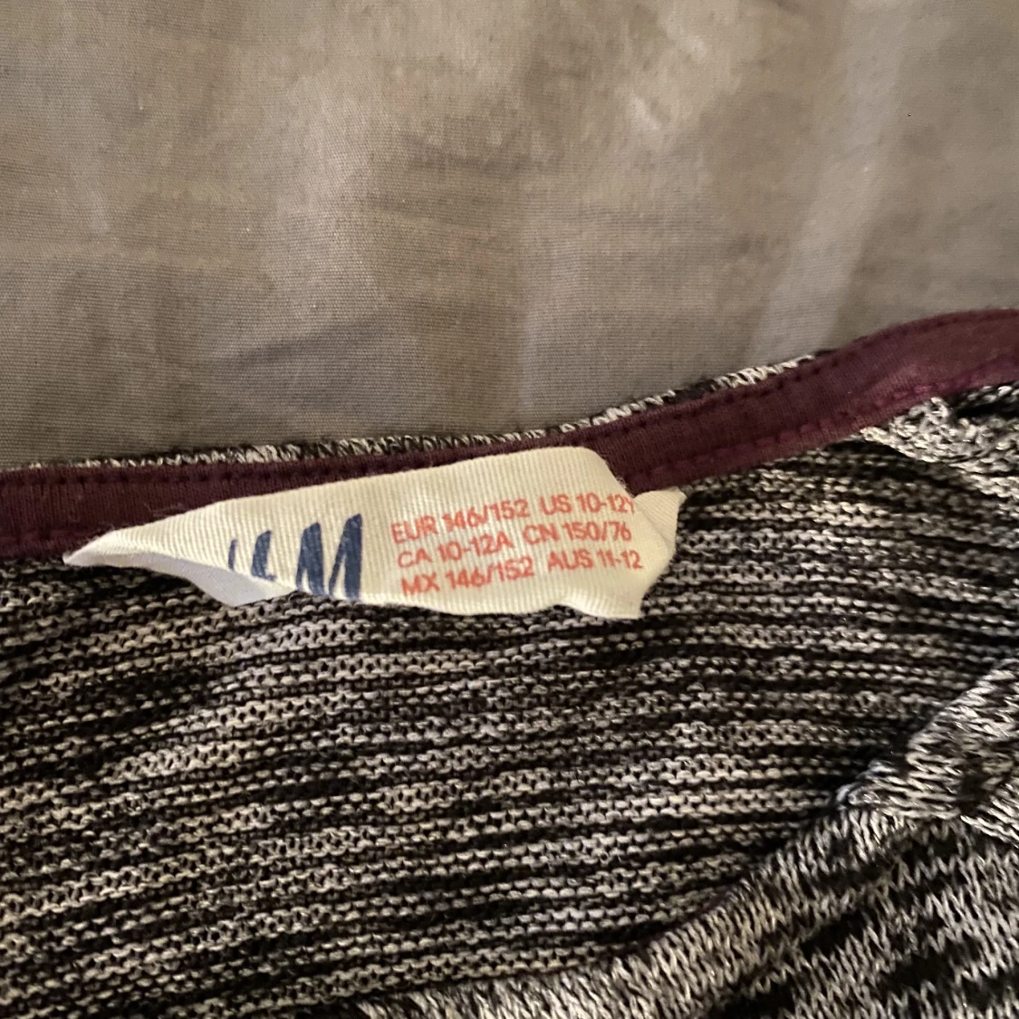 Cold shoulder tröja - 91