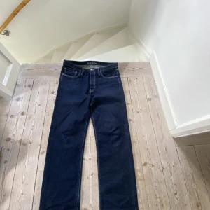 Acne studios jeans - Säljer mina acne jeans då de inte kommer till användning för min del, riktigt sköna och snygga byxor.