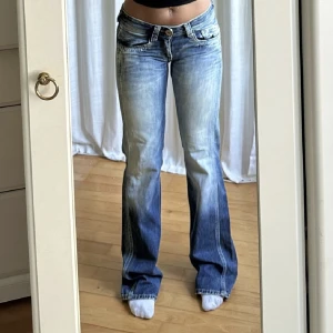 Vintage Pepe jeans - Säljer dessa vintage pepe jeans som jag köpte här från plick men tycker ej de passar på mig, bilder är lånade från hon jag köpte dem av💗