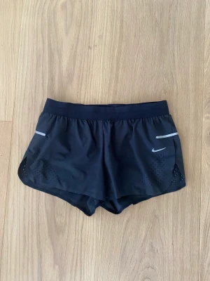 Träningsshorts Nike - Tunna dri-fit räningsshorts från Nike