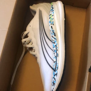 Joggingskor  - Puma joggingskor  Oanvända Köpta för 1400