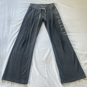 juicy byxor  - använd köp nu! midja:72+stretch innerben:80