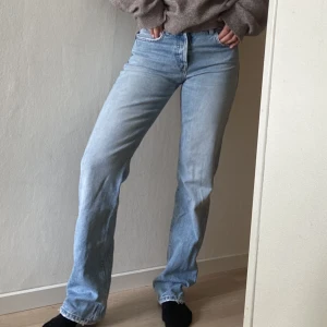 Jeans  - Supersnygga straight jeans från Zara💖