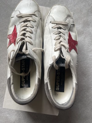 Golden Goose skor  - Storlek 42 nypris ca 6000. Skick 7/10.