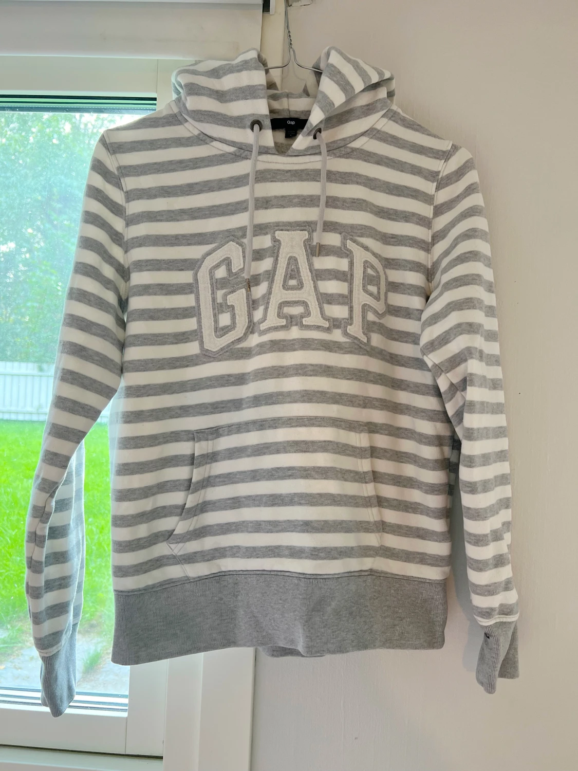 Gap hoodie