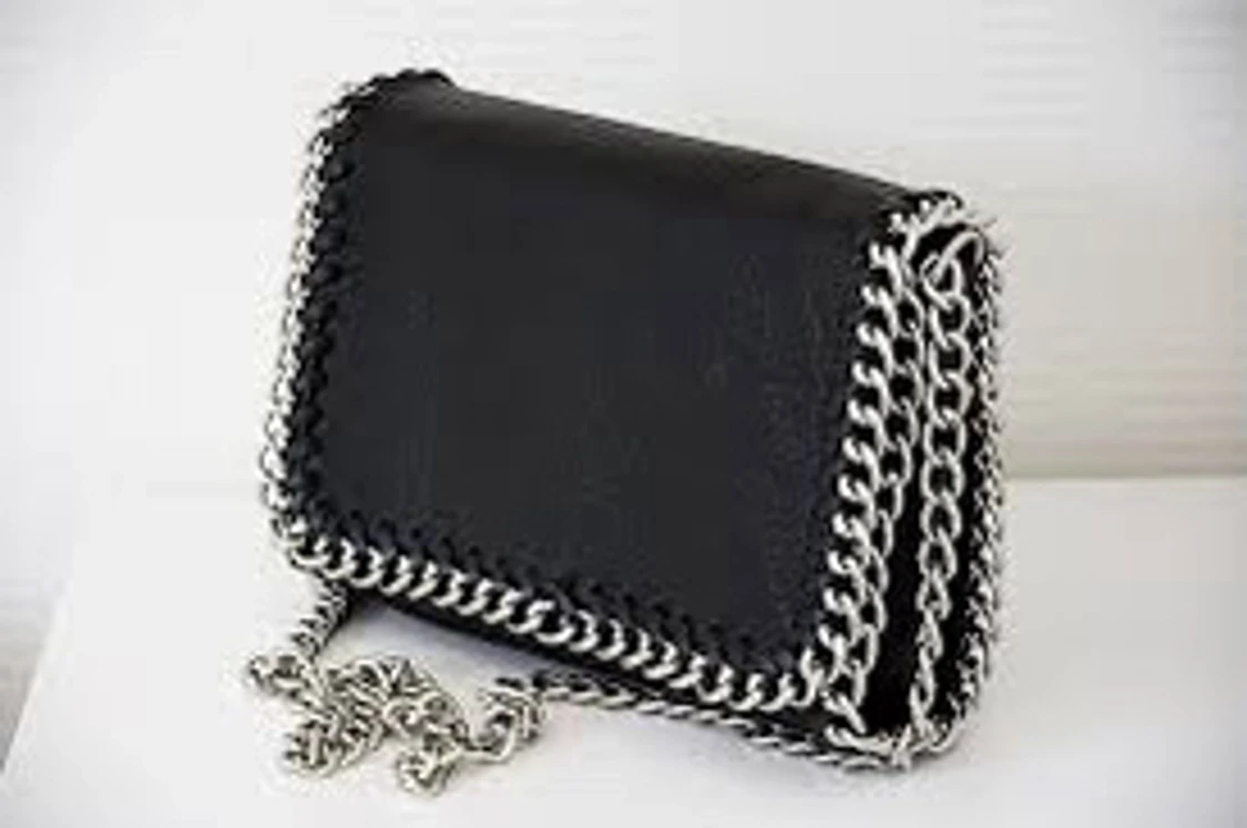 SÖKER TIAMO VÄSKA!