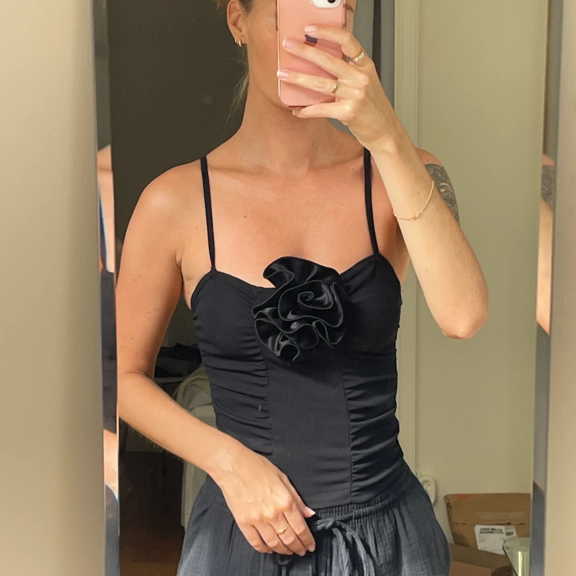 Topp med blomma - 91