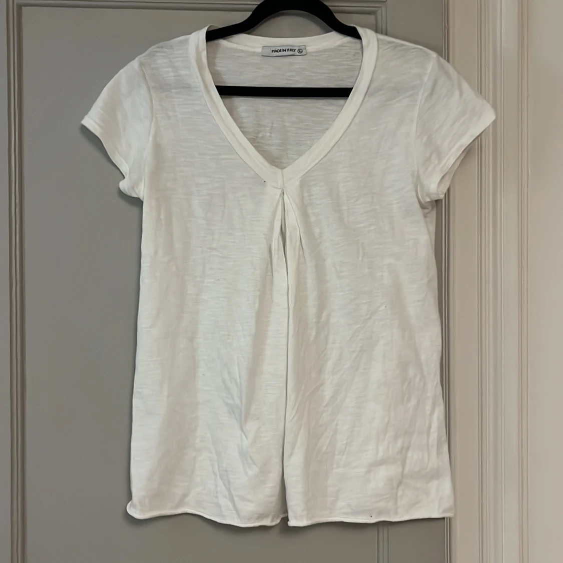 Tshirt med detalj - 90