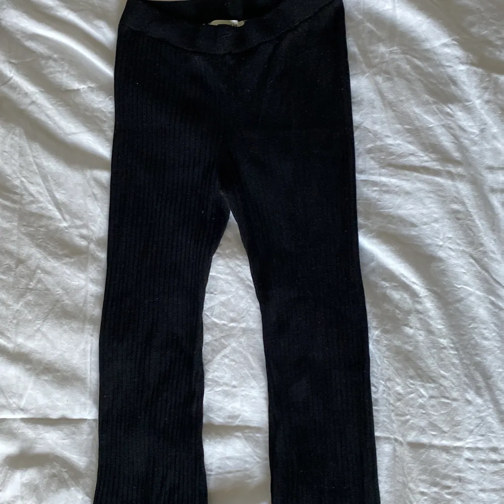 Byxor från pull&bear Storlek S 50kr+frakt. Jeans & Byxor.