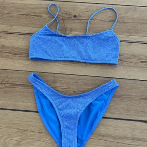 Triangl bikini - Säljer min superfina bikini från triangl som jag inte fick användning för längre tyvärr. 