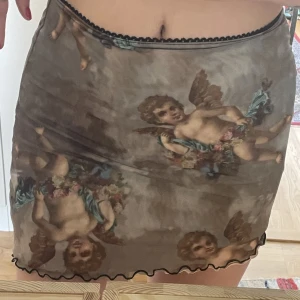 Söt kjol - Köpt i Barcelona för flera år sedan, men har aldrig kommit till användning.