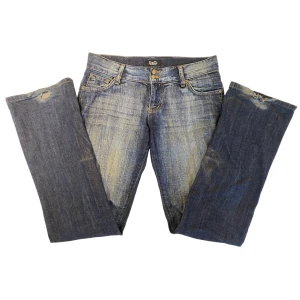 Dolce&Gabbana jeans - Lågmidjade och utsvängda jeans från Dolce&Gabbana, mått står på sista bilden🩷Skriv om du har frågor!