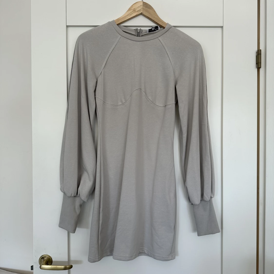 Beige klänning - 90