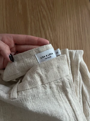 Linne byxor från NAKD - Linne byxor från NAKD som är superfina till sommar och vår men jag har ett par liknande så dessa kommer inte till användning tyvärr 