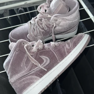 Nike Jordan  - Använda 1 gång  Som nya 