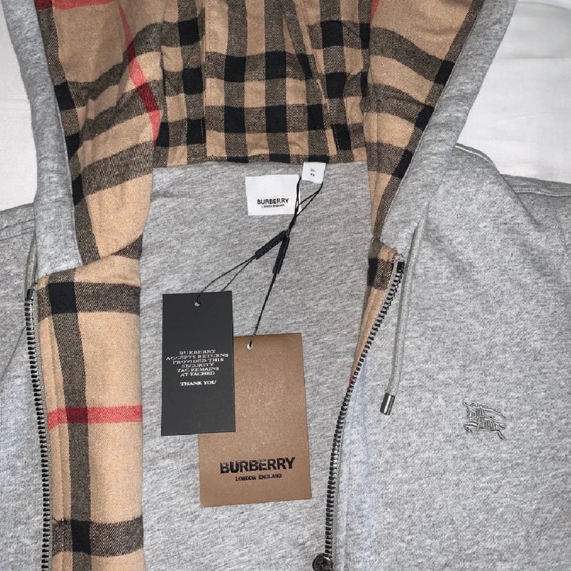 Burberry Hoodie - 90