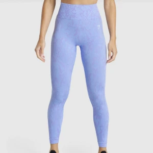 Gymshark tights  - Gymshark tights i storlek xs. Adapt animal seamless, butterfly, i färgen light blue. Fint skick! Kommer inte till användning. 