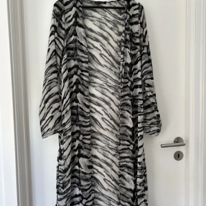 Tunn kofta/kimono - Tunn kofta/kimono 