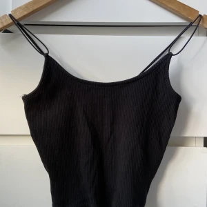 LINNE - Bra skick, inga skador 